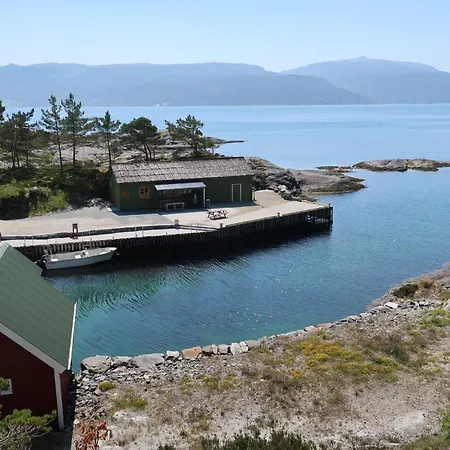 Holiday home Solsvika - Fjs125 By Interhome