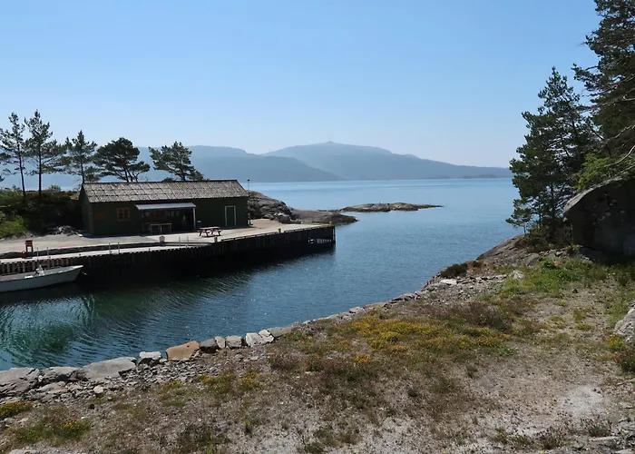 Dom wakacyjny Solsvika By Interhome Leirvik (Sogn og Fjordane)