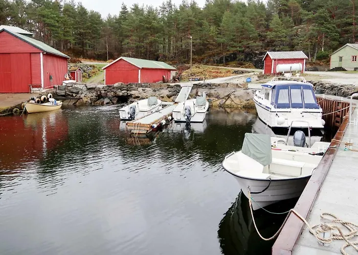 Solsvika By Interhome Nyaraló Leirvik